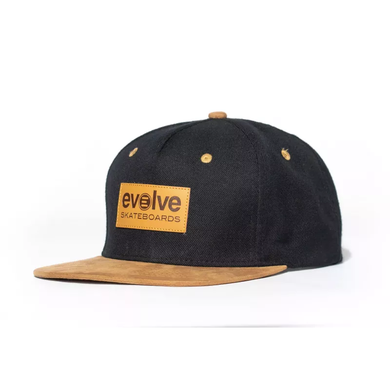 Svart Evolve Patch keps