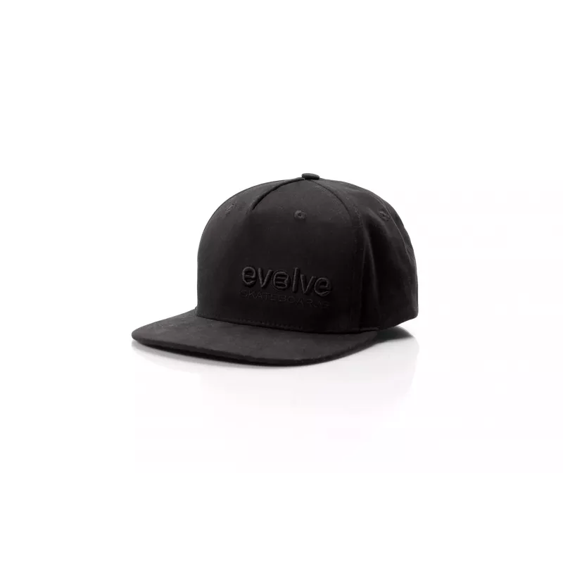 Bone Capacitor Evolve preto com logo bordado tom sobre tom
